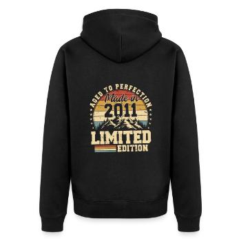 Perfekt gealtert im Jahr 2011 - Unisex Premium Bio Zip Hoodie - Schwarz - Hinten - Nico (187cm)