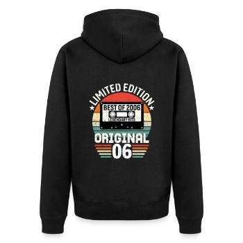 Limitierte Auflage des Besten des Originals von 2006 - Unisex Premium Bio Zip Hoodie - Schwarz - Hinten - Nico (187cm)