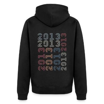 Geboren im Jahr 2013 Retro 2013 Geburtstagsgeschenk - Unisex Premium Bio Zip Hoodie - Schwarz - Hinten - Nico (187cm)