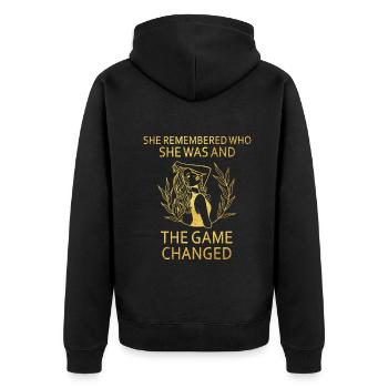 Elle s’est souvenue de qui elle était et le jeu a changé - Veste à capuche bio Premium Unisexe - noir - Dos - Nico (187cm)