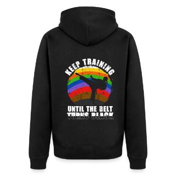 Trainiere weiter, bis der Gürtel schwarz wird - Unisex Premium Bio Zip Hoodie - Schwarz - Hinten - Nico (187cm)