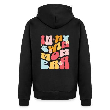 In my swim mom era - Unisex Premium Bio Zip Hoodie - Schwarz - Hinten - Nico (187cm)