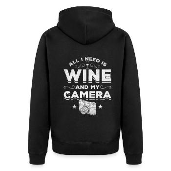 Fotografie Alles was ich brauche ist Wein und mein - Unisex Premium Bio Zip Hoodie - Schwarz - Hinten - Nico (187cm)