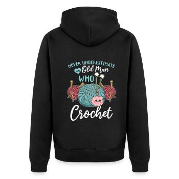 Crochet - Ne sous-estimez jamais un vieil homme qui croque - Veste à capuche bio Premium Unisexe - noir - Dos - Nico (187cm)