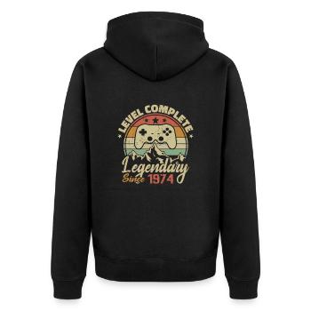 1974 Komplettes Level-Geburtstagsgeschenk - 1974 - Unisex Premium Bio Zip Hoodie - Schwarz - Hinten - Nico (187cm)