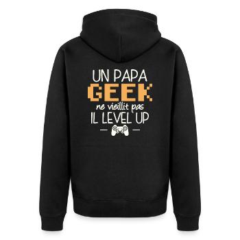 Un papa geek ne vieillit pas il level up - Veste à capuche bio Premium Unisexe - noir - Dos - Nico (187cm)