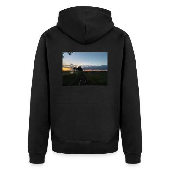 Eisenbahn fährt in den Sonnenuntergang - Unisex Premium Bio Zip Hoodie - Schwarz - Hinten - Nico (187cm)