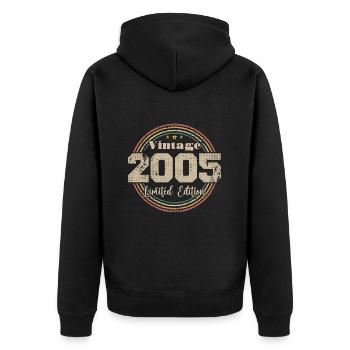 2005 Retro Vintage Geburtstag Geboren in - 2005 - Unisex Premium Bio Zip Hoodie - Schwarz - Hinten - Nico (187cm)