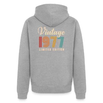 JAHRGANG 1977. 44. GEBURTSTAG - Unisex Premium Bio Zip Hoodie - Grau meliert - Hinten - Nico (187cm)