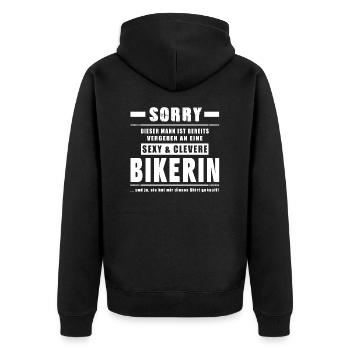 Bikerin - Mann Vergeben - Motorradfahrerin - Unisex Premium Bio Zip Hoodie - Schwarz - Hinten - Nico (187cm)