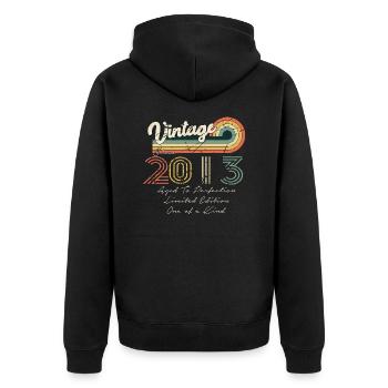 2013 Vintage Klassiker 2013 - Unisex Premium Bio Zip Hoodie - Schwarz - Hinten - Nico (187cm)