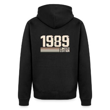 1989 Jahrgang 1989 Geburtstag 1989 Retro 1989 - Unisex Premium Bio Zip Hoodie - Schwarz - Hinten - Nico (187cm)