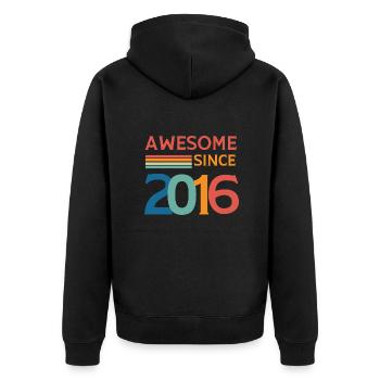 Großartig seit 2016 - Unisex Premium Bio Zip Hoodie - Schwarz - Hinten - Nico (187cm)