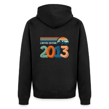 Limitierte Auflage 2013 - Unisex Premium Bio Zip Hoodie - Schwarz - Hinten - Nico (187cm)