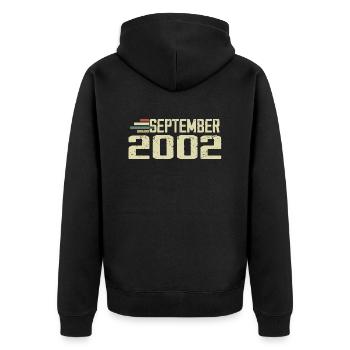 September 2002 Vintage Geschenkidee September 2002 - Unisex Premium Bio Zip Hoodie - Schwarz - Hinten - Nico (187cm)