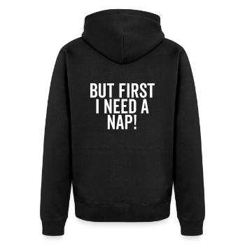 Aber zuerst brauche ich ein Nickerchen - Unisex Premium Bio Zip Hoodie - Schwarz - Hinten - Nico (187cm)
