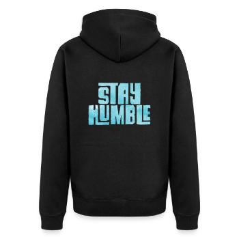 Bleib bescheiden - Unisex Premium Bio Zip Hoodie - Schwarz - Hinten - Nico (187cm)