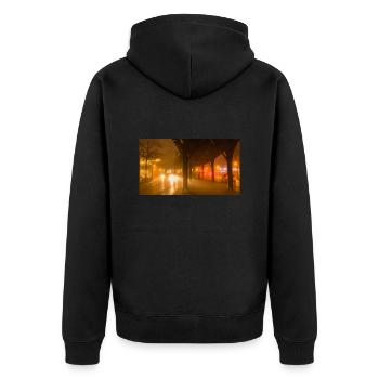 Hochbahn am nebligen Abend - Unisex Premium Bio Zip Hoodie - Schwarz - Hinten - Nico (187cm)
