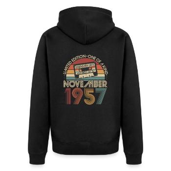 Novembre 1957 né rétro anniversaire - Veste à capuche bio Premium Unisexe - noir - Dos - Nico (187cm)