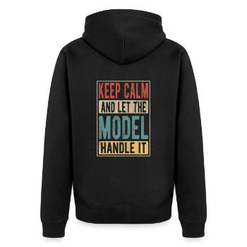 Modell Retro Geschenk - Unisex Premium Bio Zip Hoodie - Schwarz - Hinten - Nico (187cm)