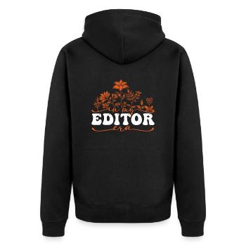 In My Editor Era Blumenmotiv - Unisex Premium Bio Zip Hoodie - Schwarz - Hinten - Nico (187cm)