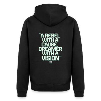 Wassermann Zitat: Rebell mit Grund, Träumer mit - Unisex Premium Bio Zip Hoodie - Schwarz - Hinten - Nico (187cm)