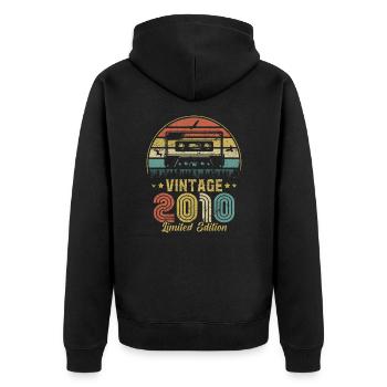 Vintage-Kassette 2010 - Unisex Premium Bio Zip Hoodie - Schwarz - Hinten - Nico (187cm)