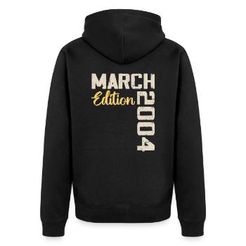 März 2004 Geburtstagsgeschenk März 2004 - Unisex Premium Bio Zip Hoodie - Schwarz - Hinten - Nico (187cm)