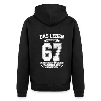 67. Geburtstag Geschenk Das Leben Beginnt Mit 67 - Unisex Premium Bio Zip Hoodie - Schwarz - Hinten - Nico (187cm)