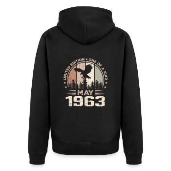 Unerreicht seit Mai 1963, 61. Jahrestag - Unisex Premium Bio Zip Hoodie - Schwarz - Hinten - Nico (187cm)