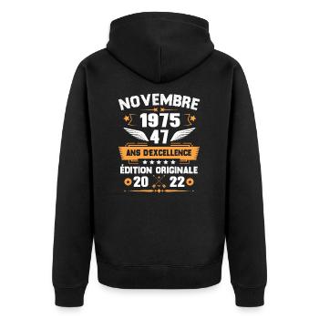Novembre 1975 Idée Cadeau D'anniversaire 47 Ans - Veste à capuche bio Premium Unisexe - noir - Dos - Nico (187cm)
