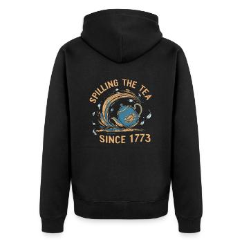 Tee verschütten seit 1773 – Humorvolle Geschichte - Unisex Premium Bio Zip Hoodie - Schwarz - Hinten - Nico (187cm)