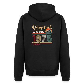 Kassette Juni 1975 Jahrgang 1975 Geburtstag 1975 - Unisex Premium Bio Zip Hoodie - Schwarz - Hinten - Nico (187cm)
