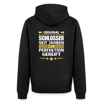 Zur Perfektion gereifter Schlosser - Unisex Premium Bio Zip Hoodie - Schwarz - Hinten - Nico (187cm)