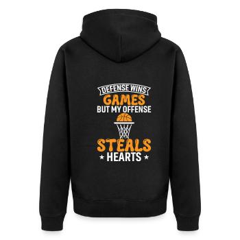 Die Defensive gewinnt Spiele, aber meine Offensive stiehlt Herzen. - Unisex Premium Bio Zip Hoodie - Schwarz - Hinten - Nico (187cm)