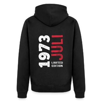 Limited Edition Juli 1973 - Geburtstag - Geschenk - Unisex Premium Bio Zip Hoodie - Schwarz - Hinten - Nico (187cm)