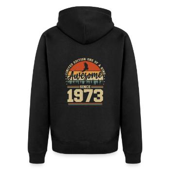 1973 Jahrgang Geburtstag - Awesome since 1973 - Unisex Premium Bio Zip Hoodie - Schwarz - Hinten - Nico (187cm)