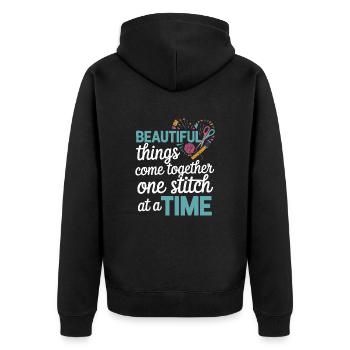 Näh- und Stick-Design – Stich für Stich zur Schönh - Unisex Premium Bio Zip Hoodie - Schwarz - Hinten - Nico (187cm)