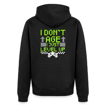 Gamer Shirt Ich altere nicht, ich levele nur Gaming auf - Unisex Premium Bio Zip Hoodie - Schwarz - Hinten - Nico (187cm)