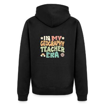 In my Geography teacher era - Unisex Premium Bio Zip Hoodie - Schwarz - Hinten - Nico (187cm)