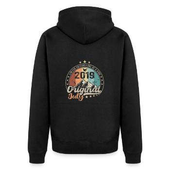 Juli 2019 Geburtstagsgeschenkidee Juli 2019 - Unisex Premium Bio Zip Hoodie - Schwarz - Hinten - Nico (187cm)