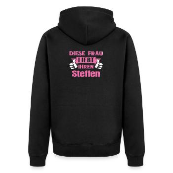 Diese Frau liebt ihren Steffen - Unisex Premium Bio Zip Hoodie - Schwarz - Hinten - Nico (187cm)