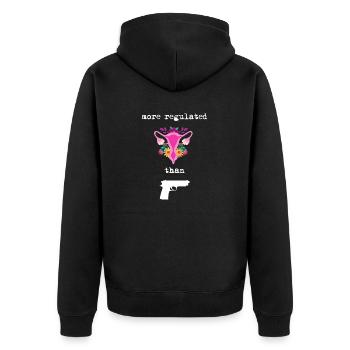 Stärker reguliert als Waffen - Unisex Premium Bio Zip Hoodie - Schwarz - Hinten - Nico (187cm)