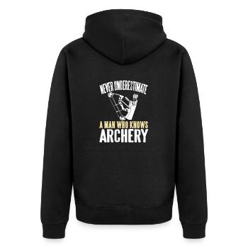 Never Underestimate A Man Who Knows Archery - Unisex Premium Bio Zip Hoodie - Schwarz - Hinten - Nico (187cm)