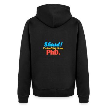 Shuut Ich arbeite an meiner Doktorarbeit. - Unisex Premium Bio Zip Hoodie - Schwarz - Hinten - Nico (187cm)