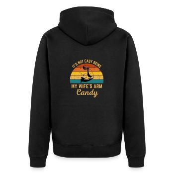 Vintage Es ist nicht einfach, das Armbonbon meiner Frau zu sein - Unisex Premium Bio Zip Hoodie - Schwarz - Hinten - Nico (187cm)