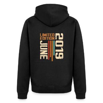 Juin 2019 Cadeau anniversaire Juin 2019 Rétro 2019 - Veste à capuche bio Premium Unisexe - noir - Dos - Nico (187cm)