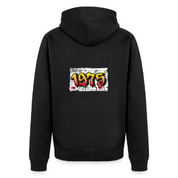 Retro Rebel 1975 Graffiti – 50 Jahre zeitlos - Unisex Premium Bio Zip Hoodie - Schwarz - Hinten - Nico (187cm)