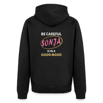 SONJA IS IN A GOOD MOOD - Unisex Premium Bio Zip Hoodie - Schwarz - Hinten - Nico (187cm)