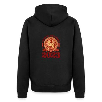Chinesisches Kaninchen Neujahr 2023 - Unisex Premium Bio Zip Hoodie - Schwarz - Hinten - Nico (187cm)